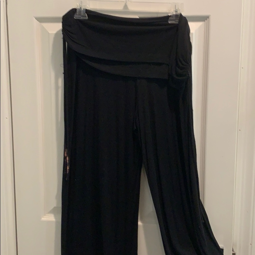 Wide leg 3/4 length pants!